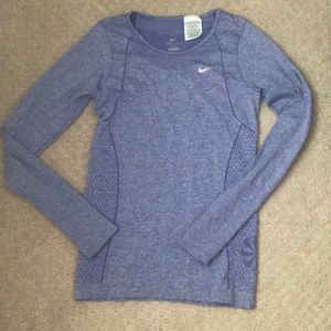 Nike long sleeve dri-fit tip size small